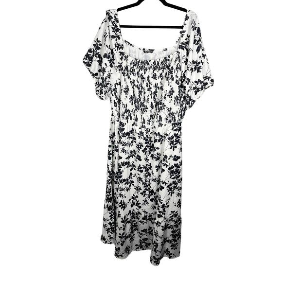 NWT, BloomChic, Size 28, White & Black Floral Smocked Square Neck Maxi Dress - Picture 1 of 6